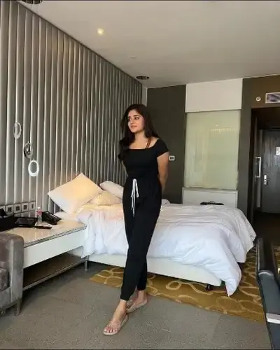 Call Girls Service in Sitai